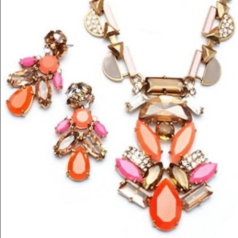 Stella and Dot Geo Necklace